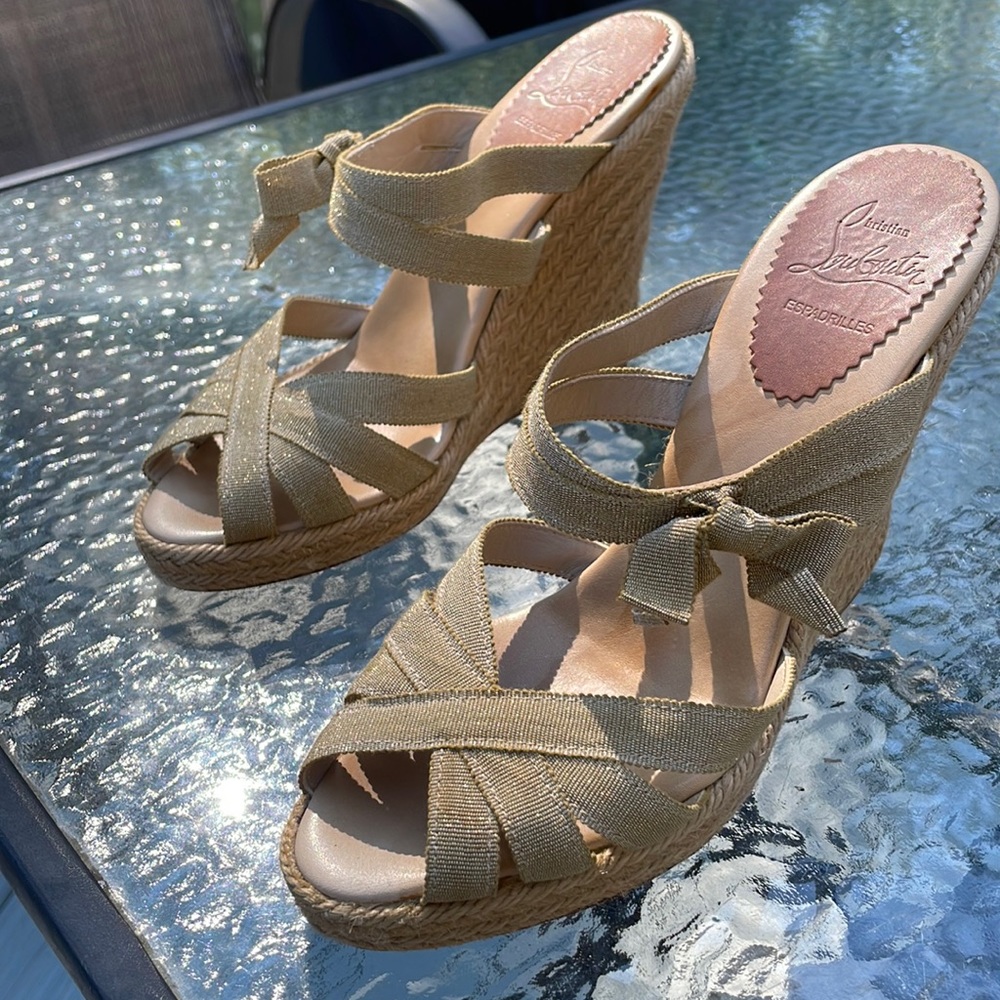 Christian Louboutin Delfin Espadrille wedges gold ribbon size 38